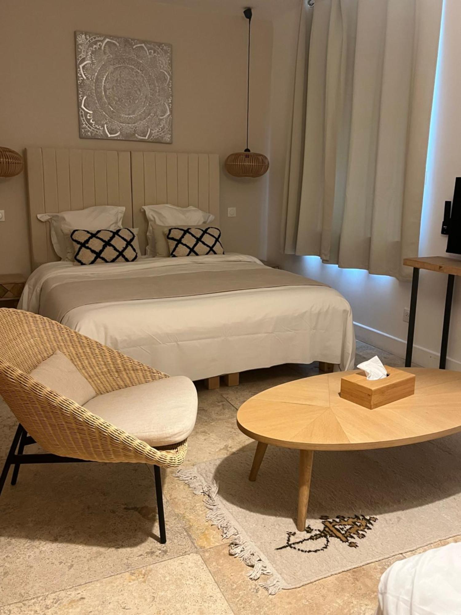 Moulin De La Roque Hotel Althen-des-Paluds Ngoại thất bức ảnh